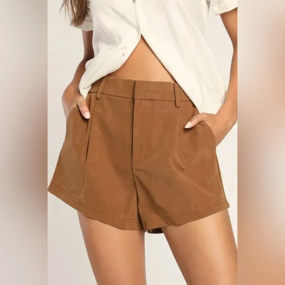 🆕 Free People Roma vegan leather shorts in brown only size small