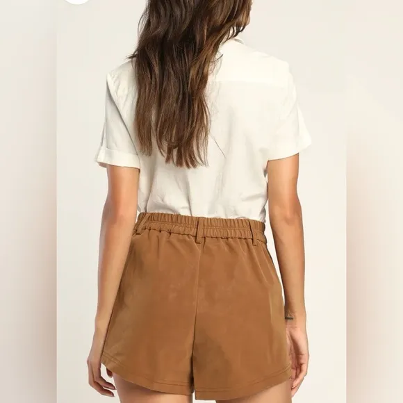 🆕 Free People Roma vegan leather shorts in brown only size small