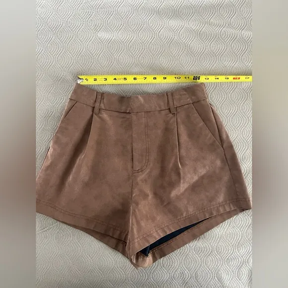 🆕 Free People Roma vegan leather shorts in brown only size small