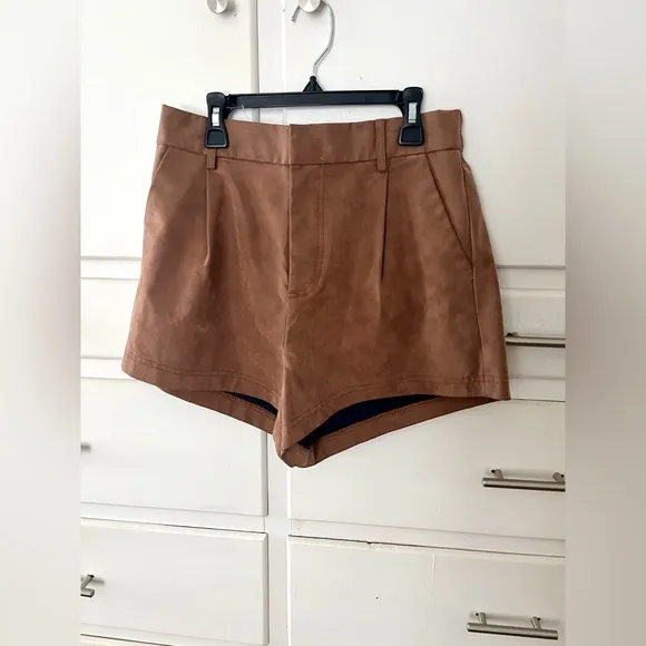 🆕 Free People Roma vegan leather shorts in brown only size small