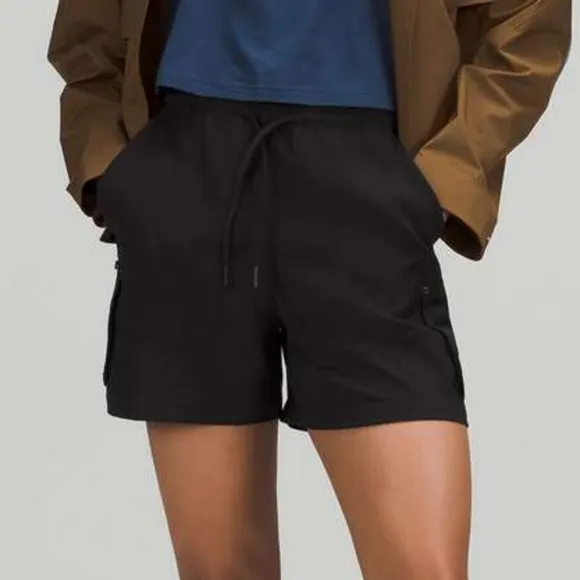 🆕️ Lululemon Relaxed High-Rise Cargo Shorts in Black
