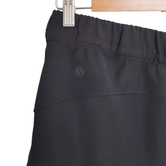 🆕️ Lululemon Relaxed High-Rise Cargo Shorts in Black