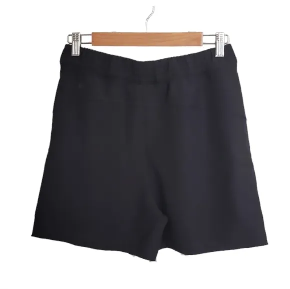 🆕️ Lululemon Relaxed High-Rise Cargo Shorts in Black
