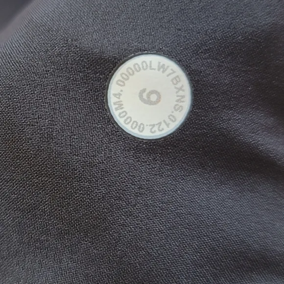 🆕️ Lululemon Relaxed High-Rise Cargo Shorts in Black