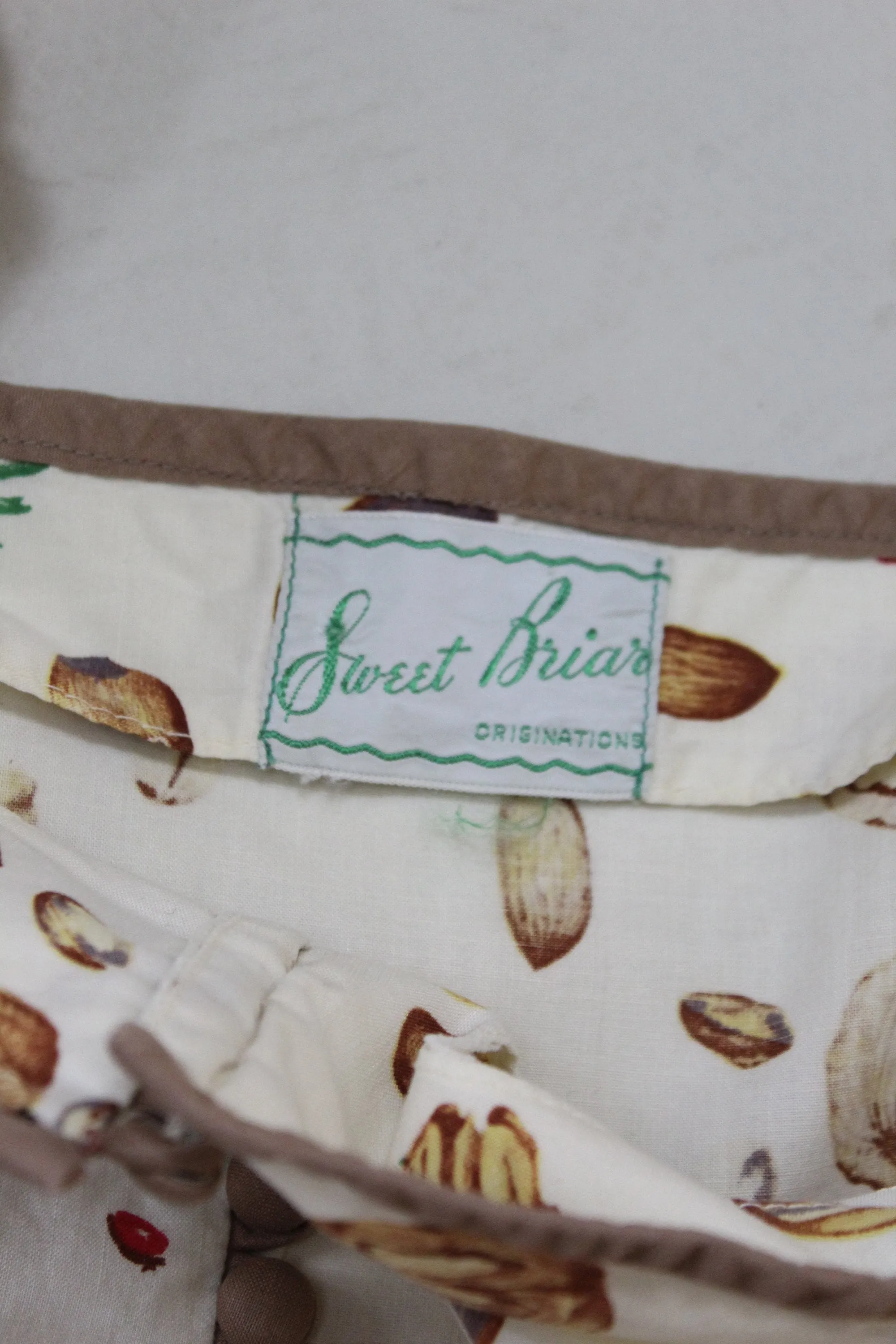 1950s NUTS PINE BERRY novelty print cotton dress xs | new fall