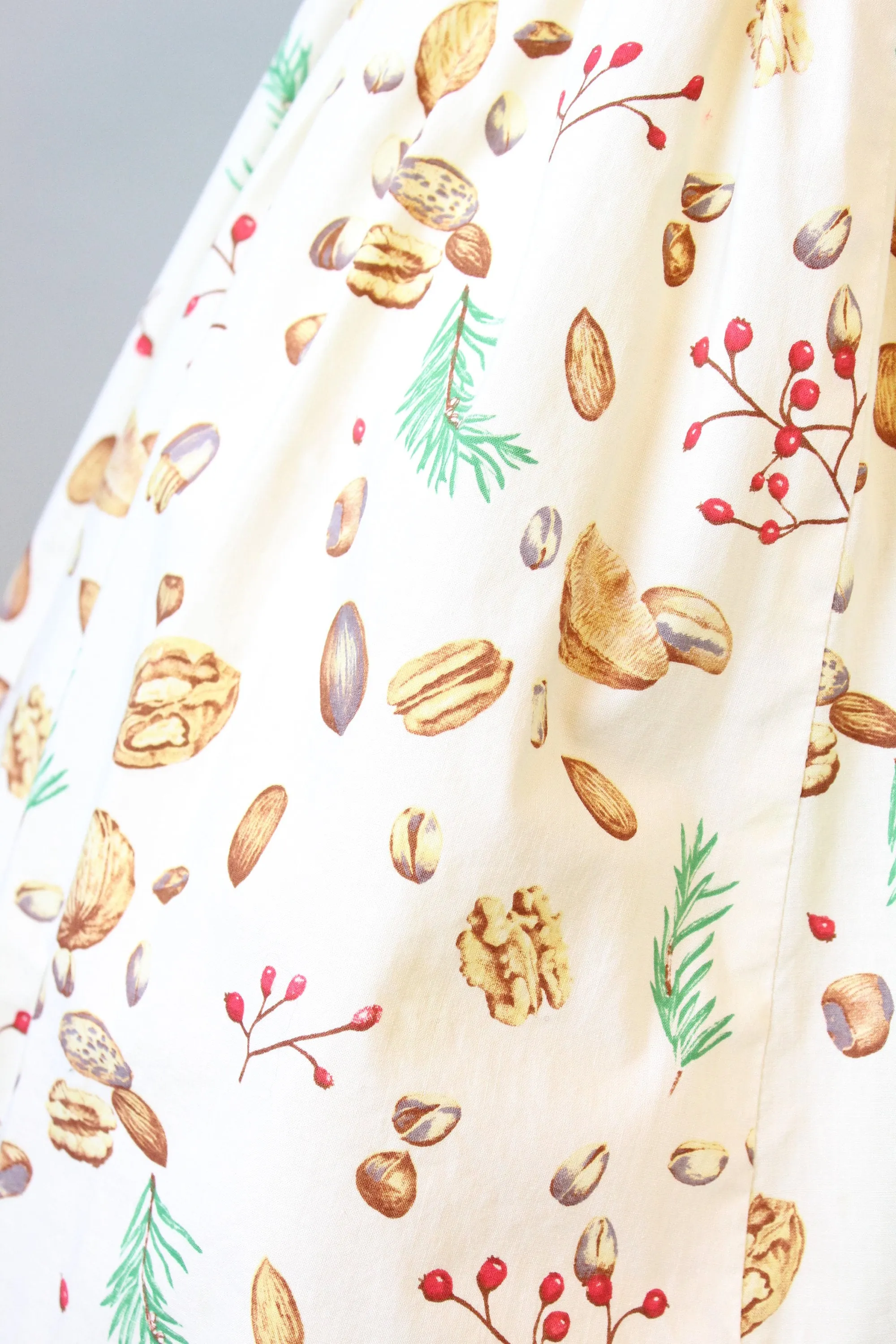 1950s NUTS PINE BERRY novelty print cotton dress xs | new fall
