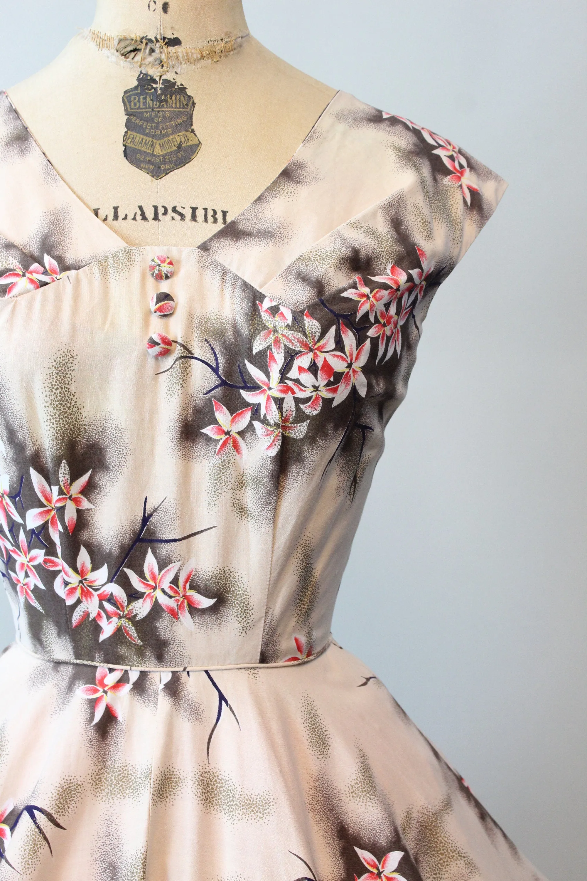 1950s PARADISE HAWAII pikake flower cotton dress xs | new spring