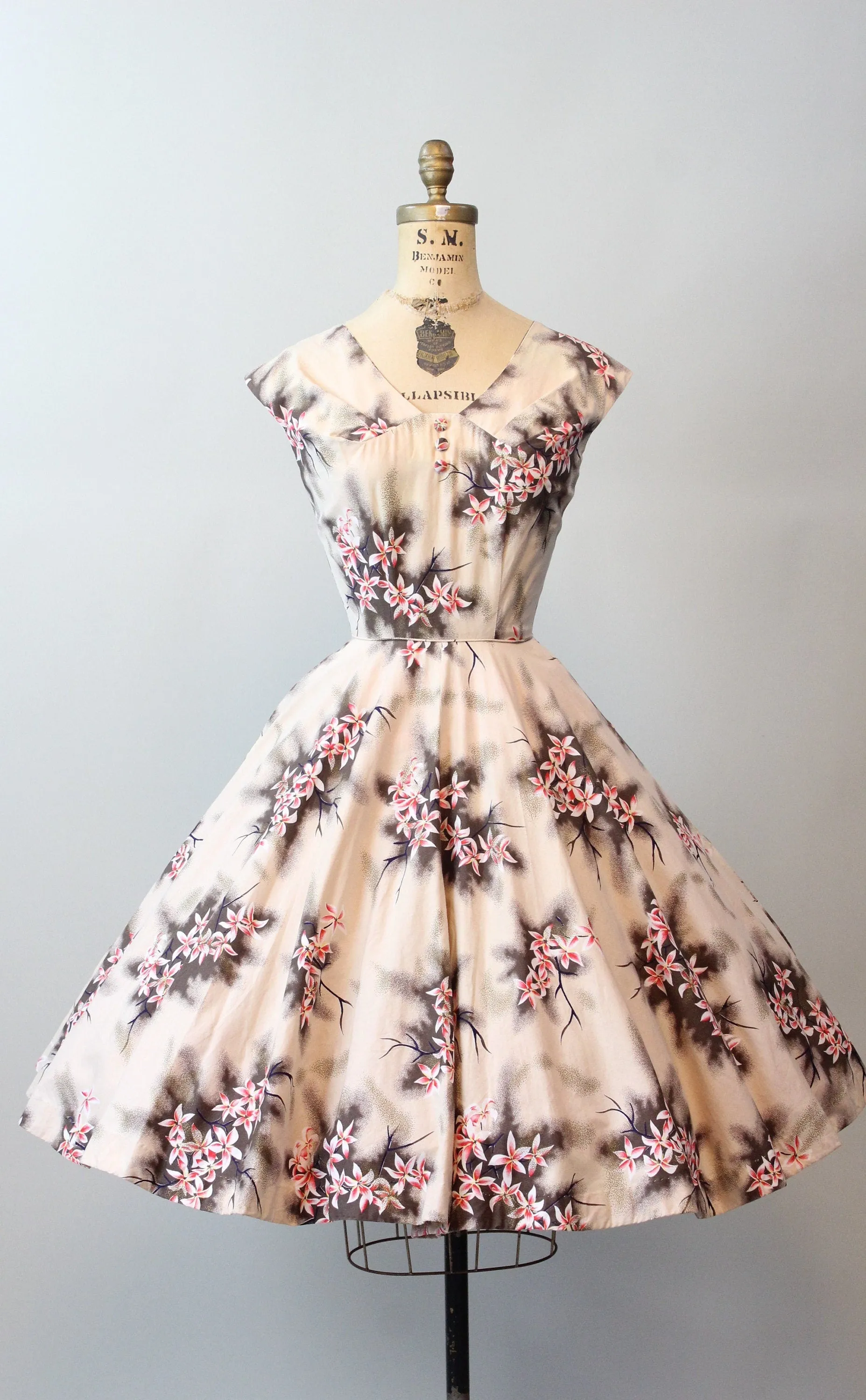1950s PARADISE HAWAII pikake flower cotton dress xs | new spring