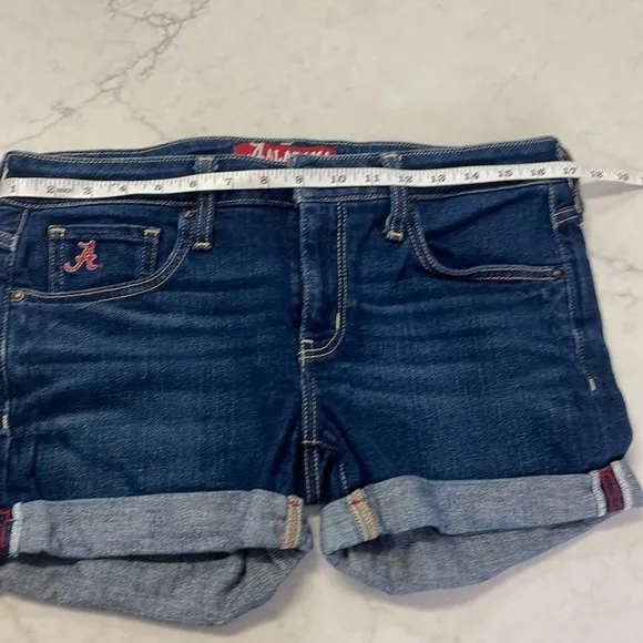 Alabama Crimson Tide Denim Shorts Women’s Size 6