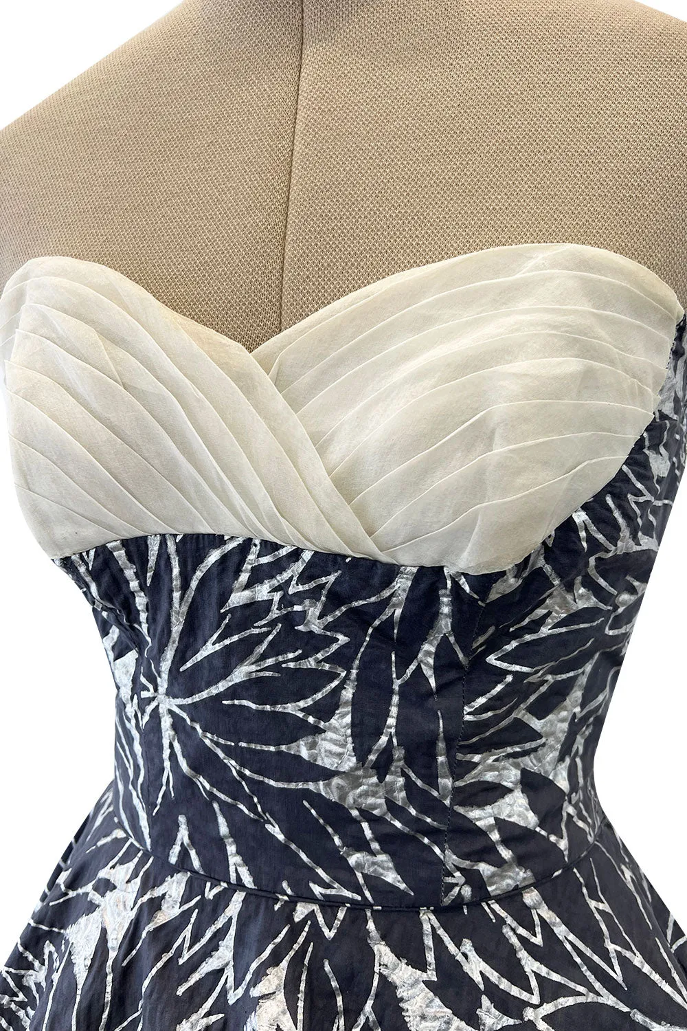 Amazing 1950s Fred Perlberg Hand Painted Silver & Gray Strapless Dress w Pleated Shelf Bust