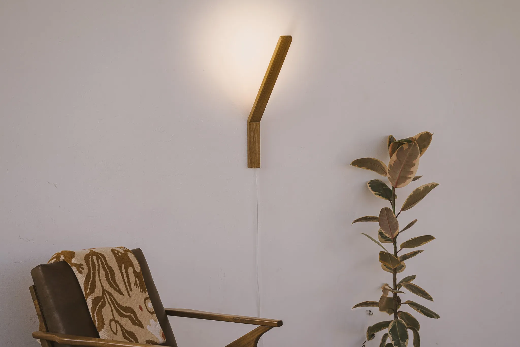 Angle Wall Sconce Lamp