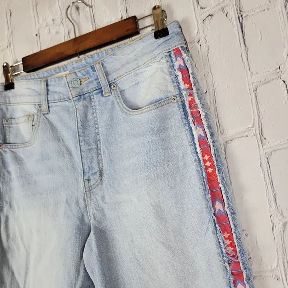 Anthropologie Pilcro The Vintage Straight Leg Light Wash Aztec Design Side Jeans