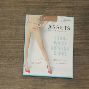 Assets by Spanx ASSETS by Sara Blakely Women's High-Waist Footless 268B
