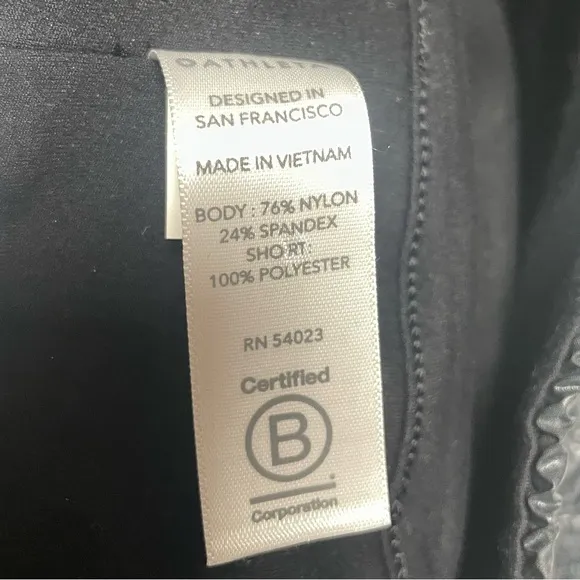 Athleta Black Rainier 2 in 1 Tight Women’s Medium
