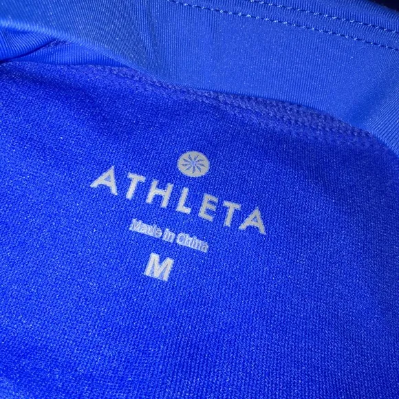 Athleta surge blue swim shorts size Medium