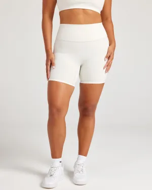 Aura SF Shorts - Vanilla Latte
