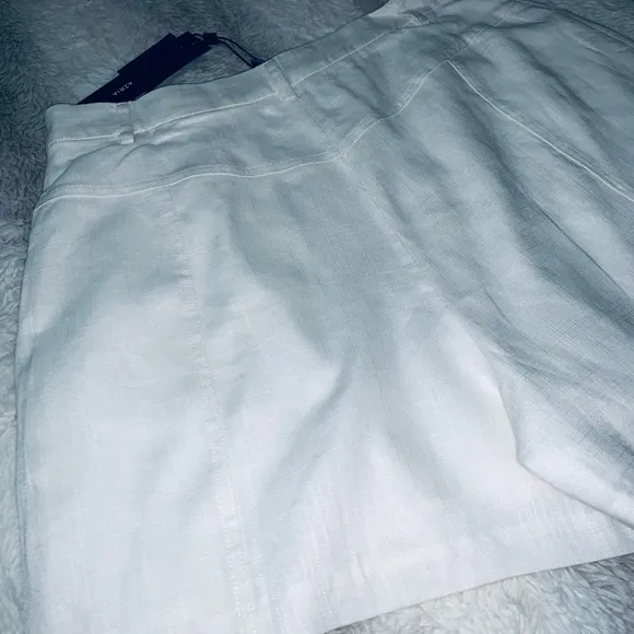 BCBG Women’s Off-White Shorts