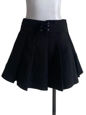 Black Knife Pleated Skorts
