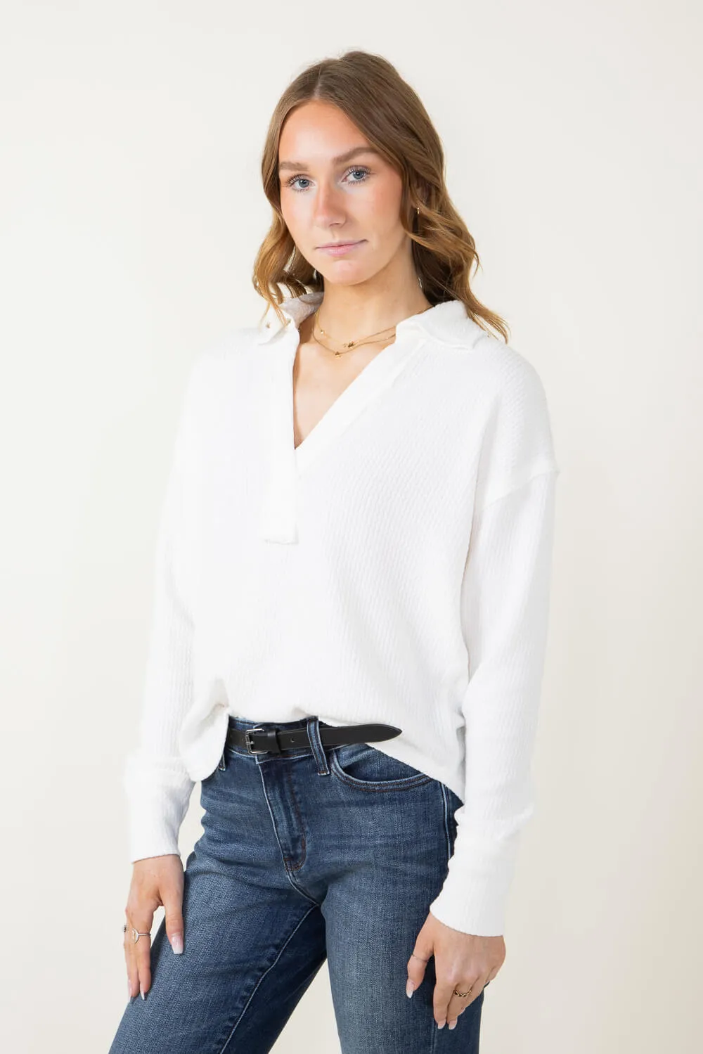Blu Pepper Ribbed Knit Johnny Collar Polo Shirt for Women in Ivory | B3FT1012-IVORY