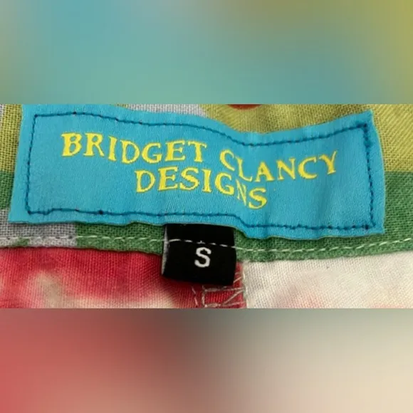 Bridget Clancy Designs Colorful heart print high waisted shorts Size Small