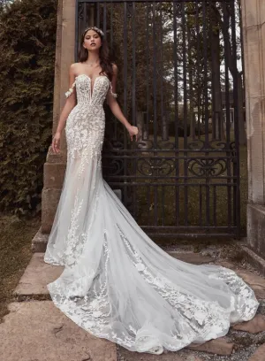 Calla Blanche Size 8 121101 Lilia Ivory/Light Nude Gown