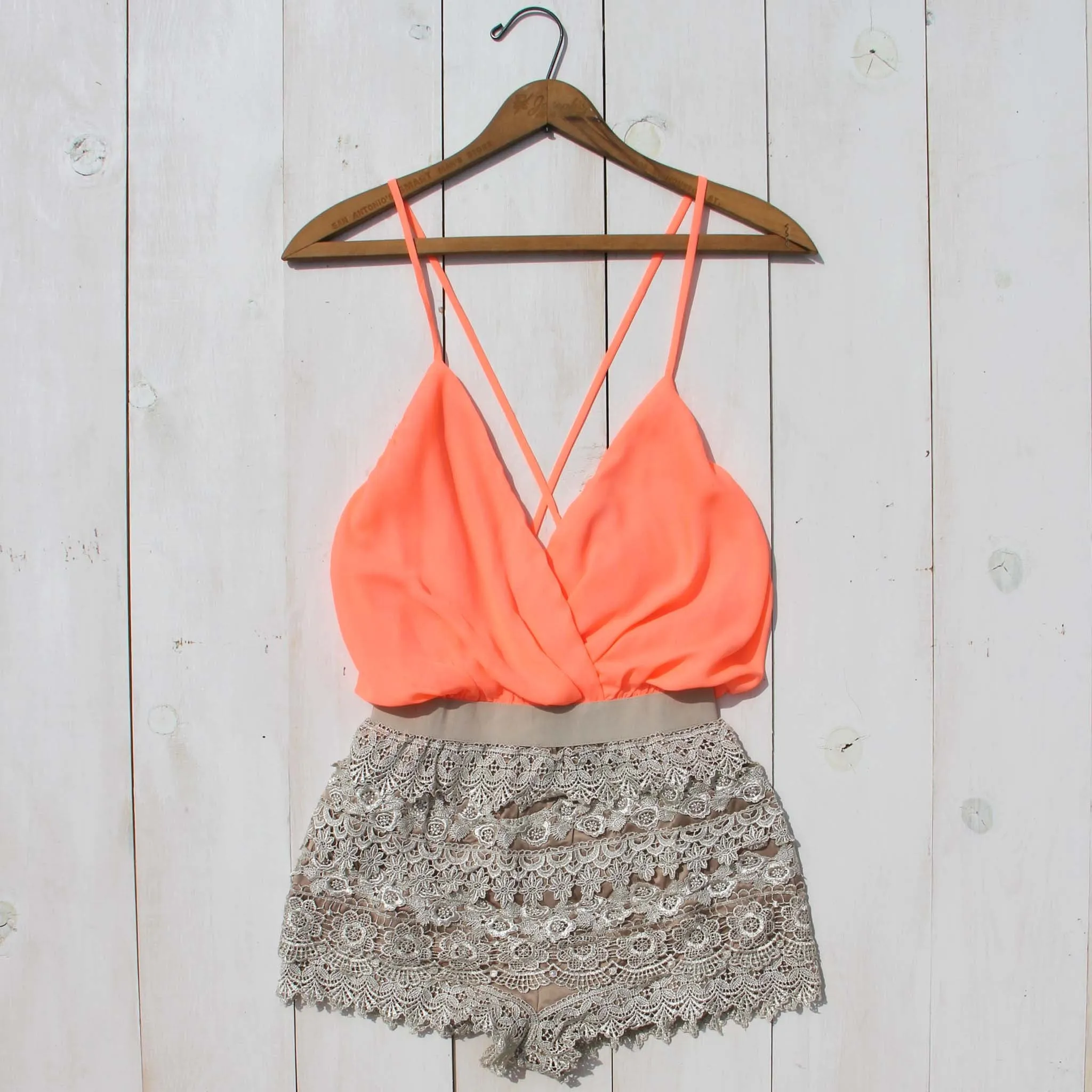 Caravan Romper in Peach