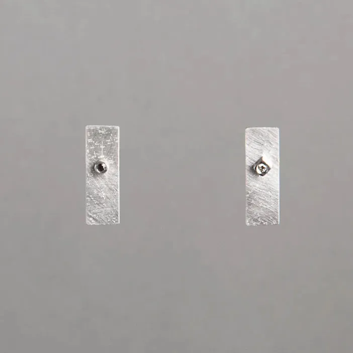 CIRCLE AND SQUARE STARDUST STUDS