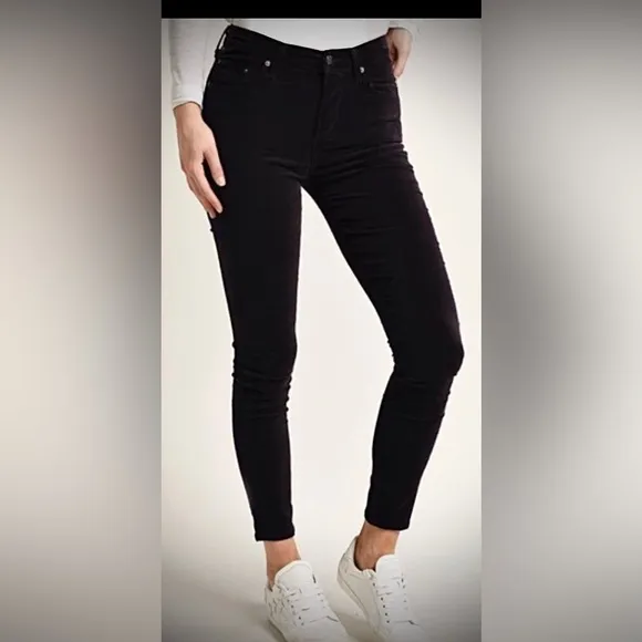 Citizens of Humanity rocket high rise skinny velour jeans In black color size 29