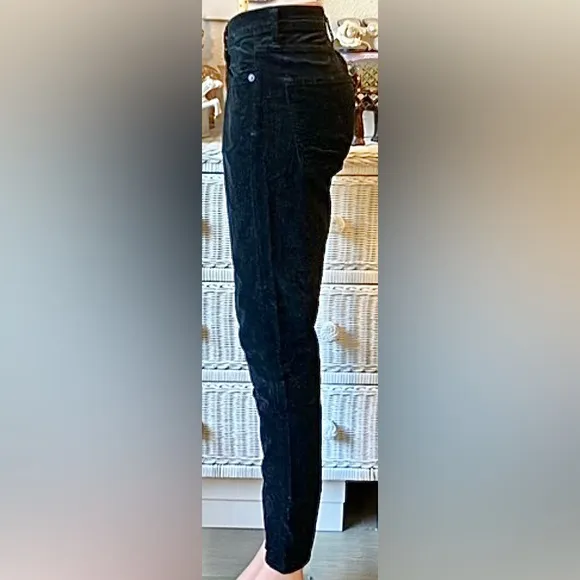 Citizens of Humanity rocket high rise skinny velour jeans In black color size 29