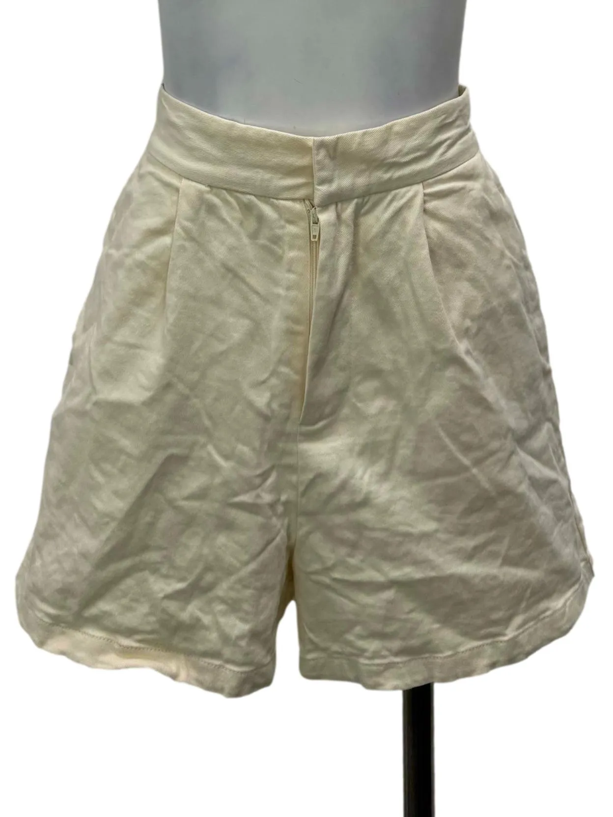 Cream Basic Shorts