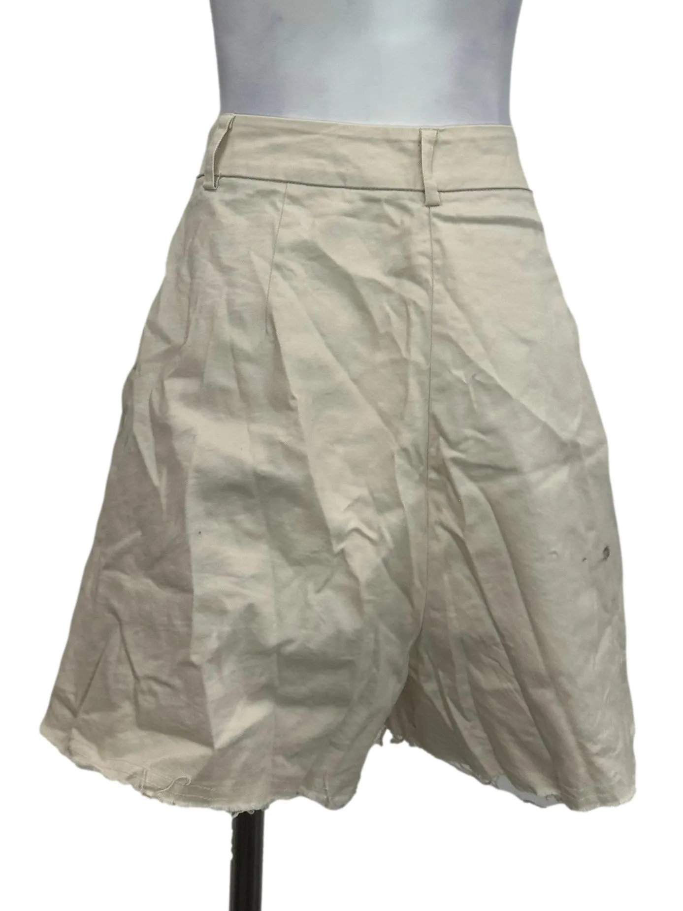 Cream Shorts OSN