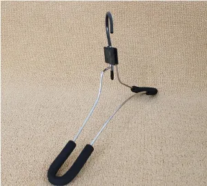 Dbtxwd Hangers Stainless steel Sponge Extra Wide Shoulder No trace Non-slip Wet and dry use Clothing store Durable Drying Racks , black , 40