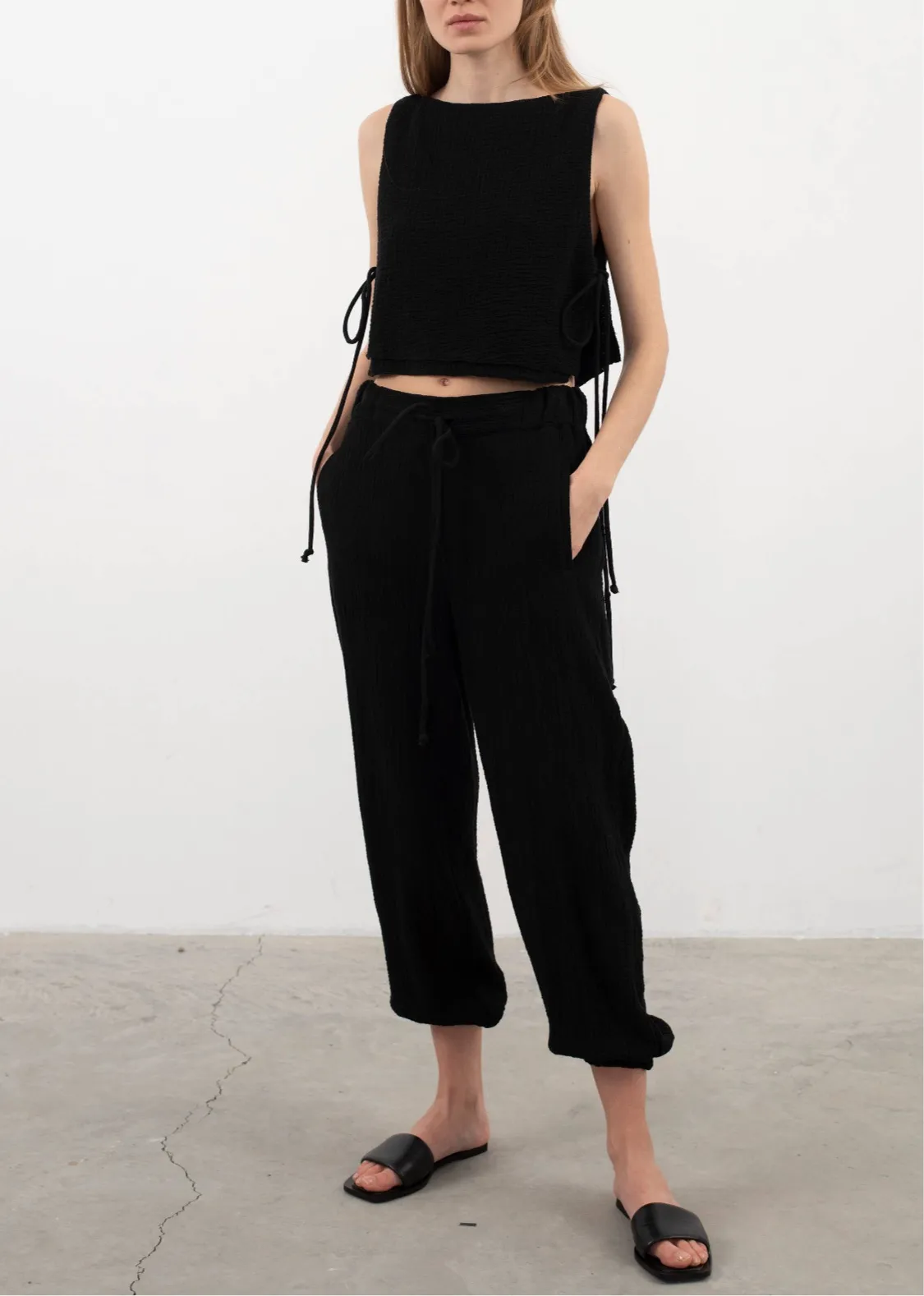 Elle Side Ties Top Black