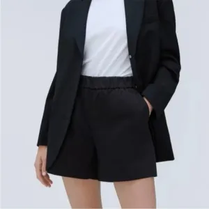 Everlane The Easy Shorts in Black