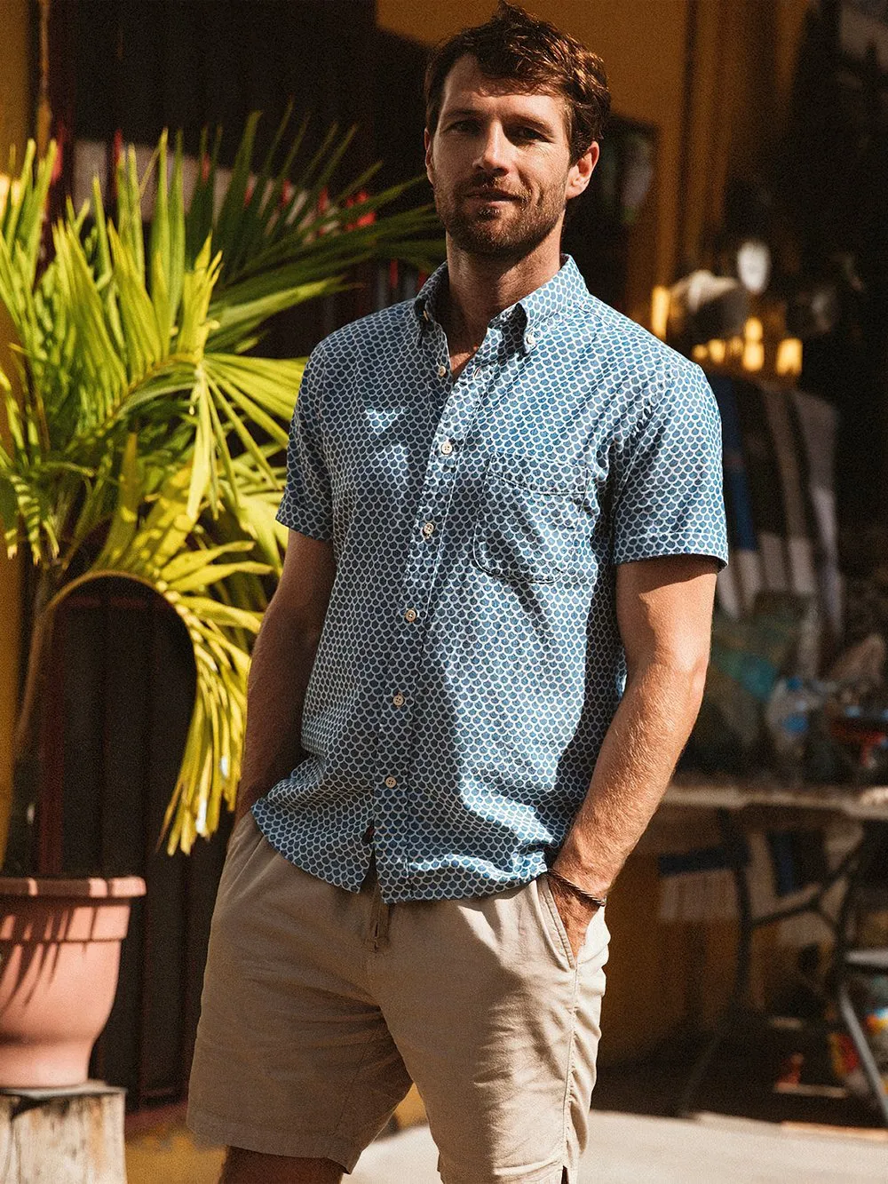 FAHERTY- Short-Sleeve Stretch Playa Shirt- Fish Scale Redux