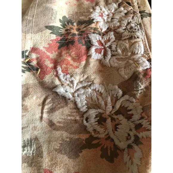 Free People Embroidered Linen Blend Button-Up Shorts Size L
