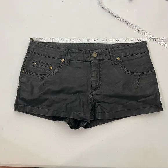 FREE PEOPLE Faux Leather Shorts In Black Size 6