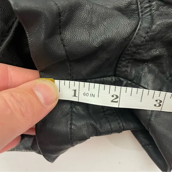 FREE PEOPLE Faux Leather Shorts In Black Size 6