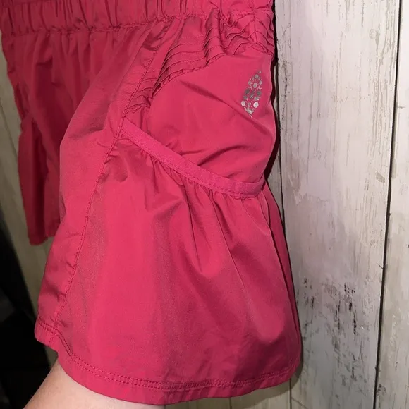 Free People Movement Get Your Flirt On Shorts Hot Pink Pockets Size Large NWOT
