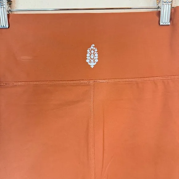Free People Movement Never Better Brown Bike Shorts Size Small NEW