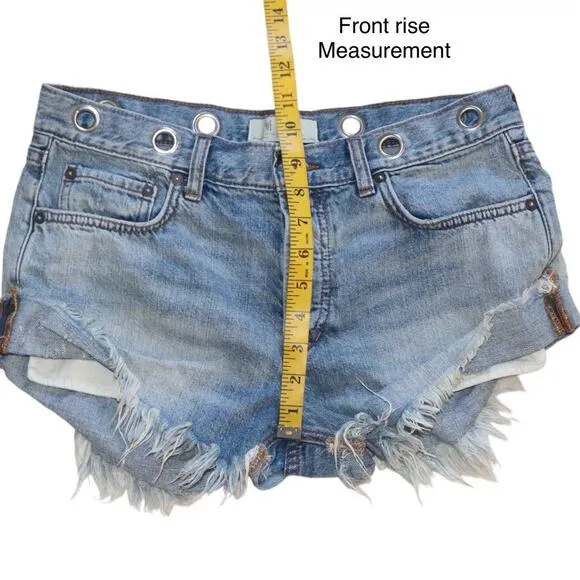 Free People Sashed &amp; Relaxed Cutoff Denim Shorts Size 27