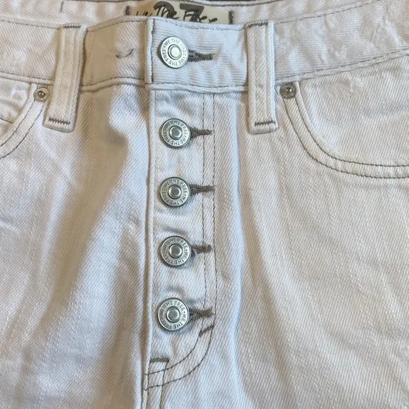 Free People Shorts size 27‎ NWT