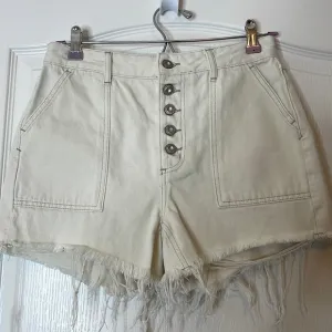 Free People Shorts Worn White Jesse Denim Carpenter Shorts 26