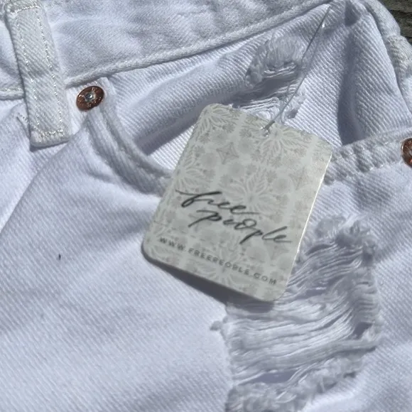 🆕Free People we the free button fly distressed cutoff shorts optic white  24
