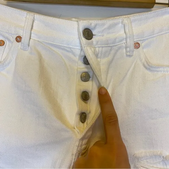 FREE PEOPLE We the Free Loving Good Vibrations Cutoff Denim Shorts White Sz 29