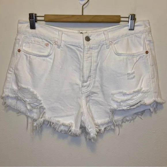 FREE PEOPLE We the Free Loving Good Vibrations Cutoff Denim Shorts White Sz 29