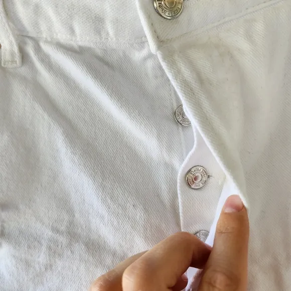 Free People we the free white distressed shorts size 31