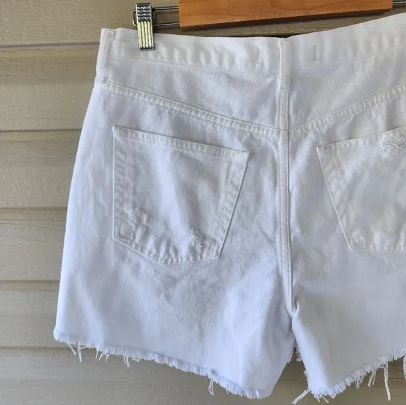 Free People we the free white distressed shorts size 31