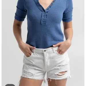 Free PeopleMaggie Mid Rise Frayed Hem Distressed Denim Shorts.