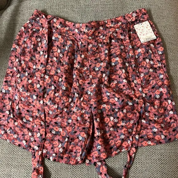 Free Shipping in this item today Free People Layla shorts NWT
